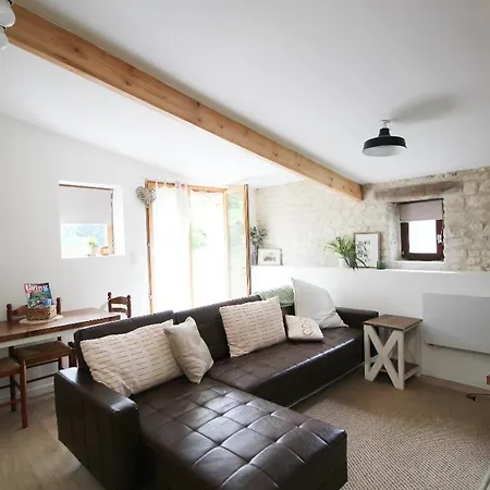 Greengates Sage Beautiful Rural French Hot Tub Heated Pool Apartment Chives